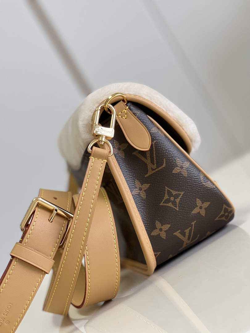 Louis Vuitton M46317 Diane Monogram Canvas