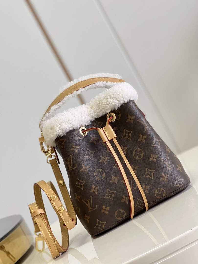 Louis Vuitton M46319 Néonoé BB Monogram Canvas