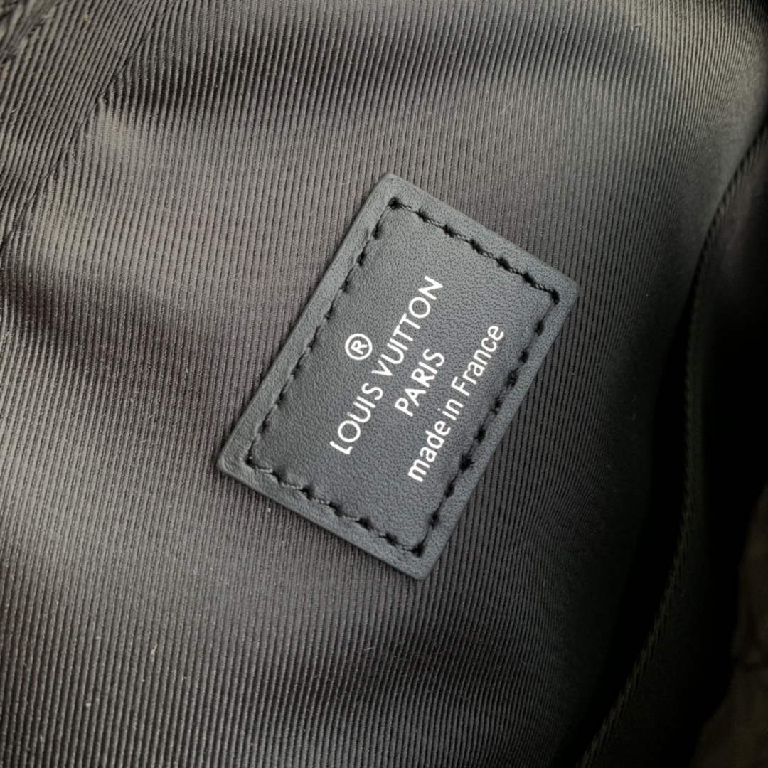 Louis Vuitton M46327 Avenue Slingbag Bag Monogram Canvas