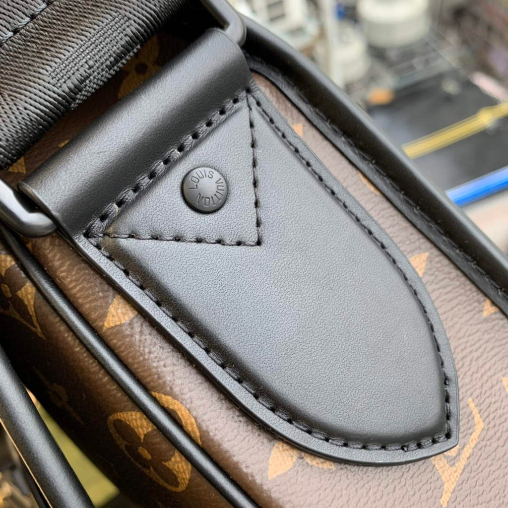 Louis Vuitton M46328 Archy Messenger MM Bag Monogram Canvas