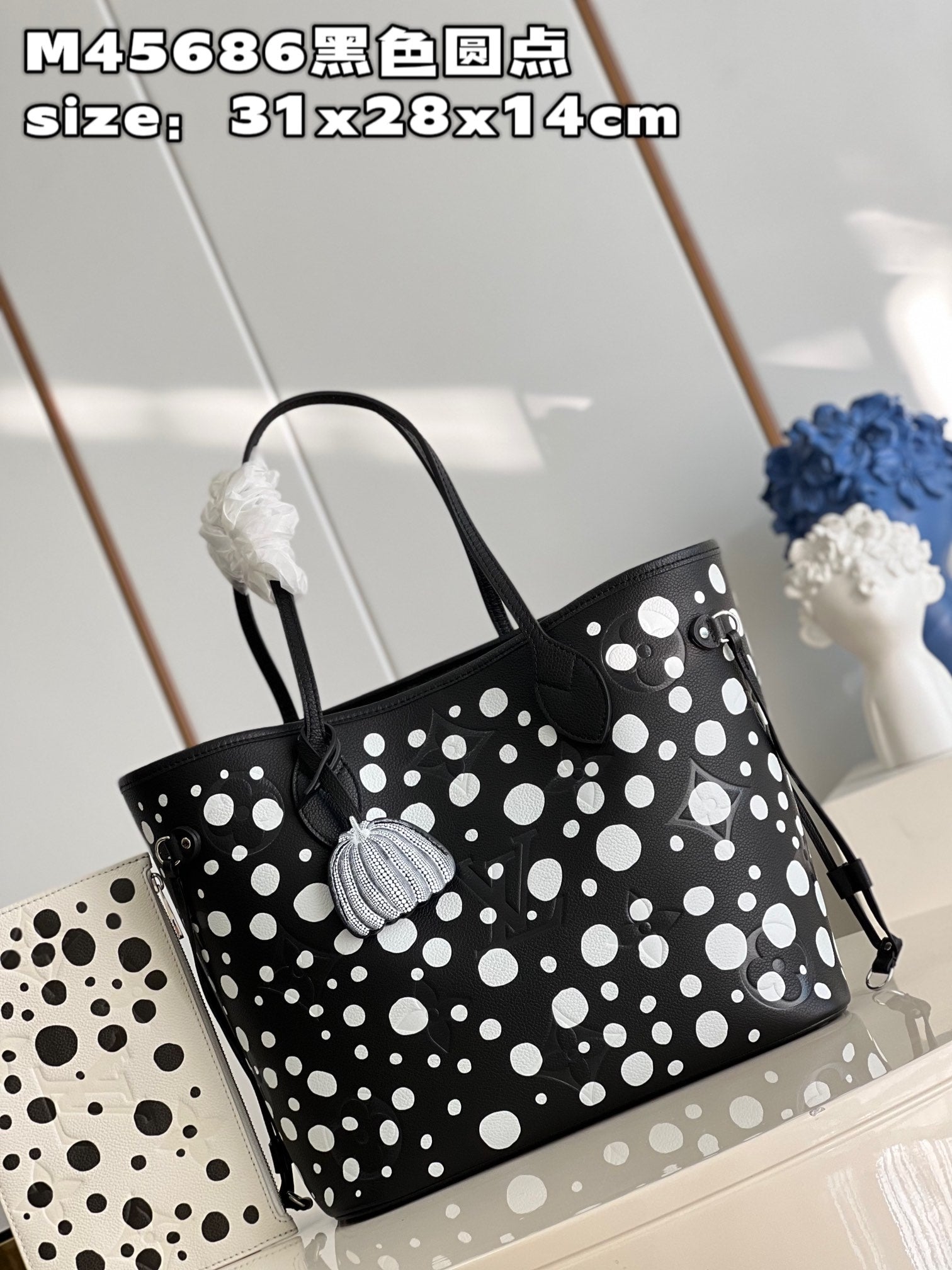 Louis Vuitton M46390 LV x YK Neverfull MM Bag Monogram Black