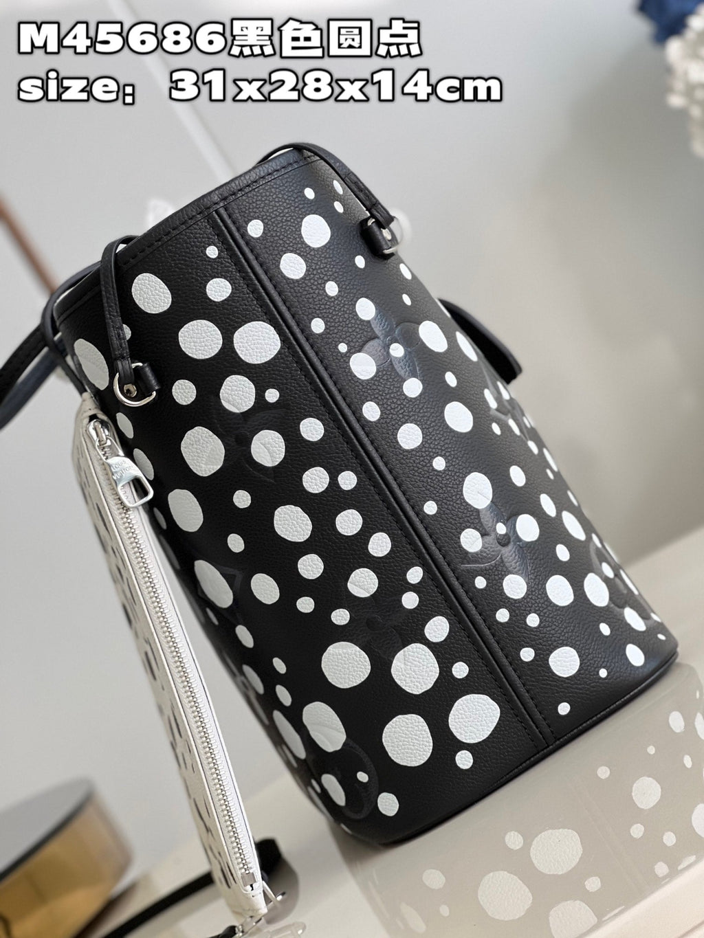 Louis Vuitton M46390 LV x YK Neverfull MM Bag Monogram Black