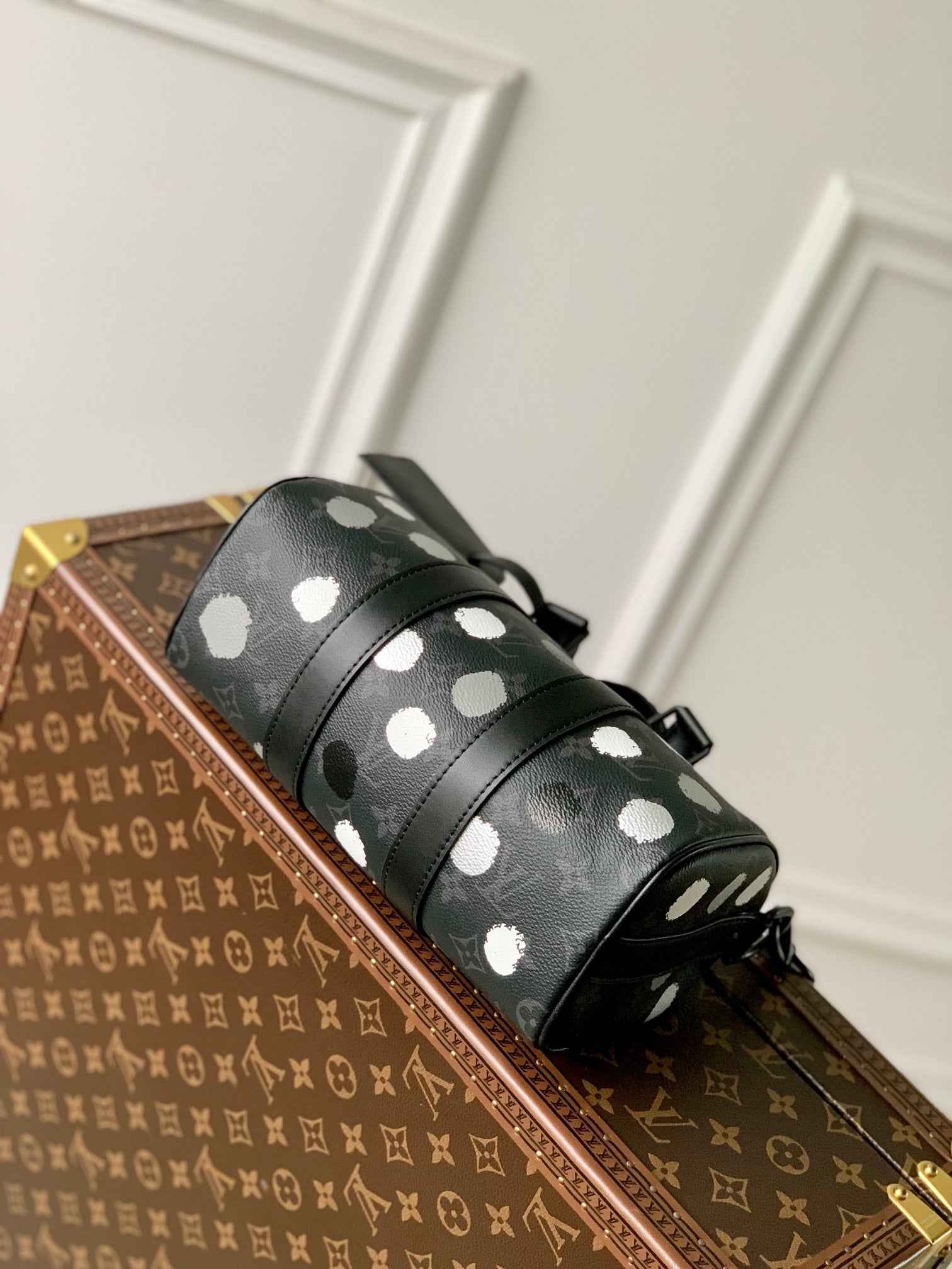 Louis Vuitton M46406 LV x YK Bandoulière Keepall 25 Monogram Eclipse Canvas