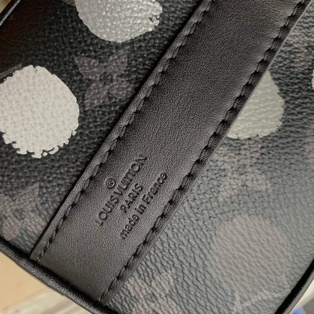 Louis Vuitton M46406 LV x YK Bandoulière Keepall 25 Monogram Eclipse Canvas