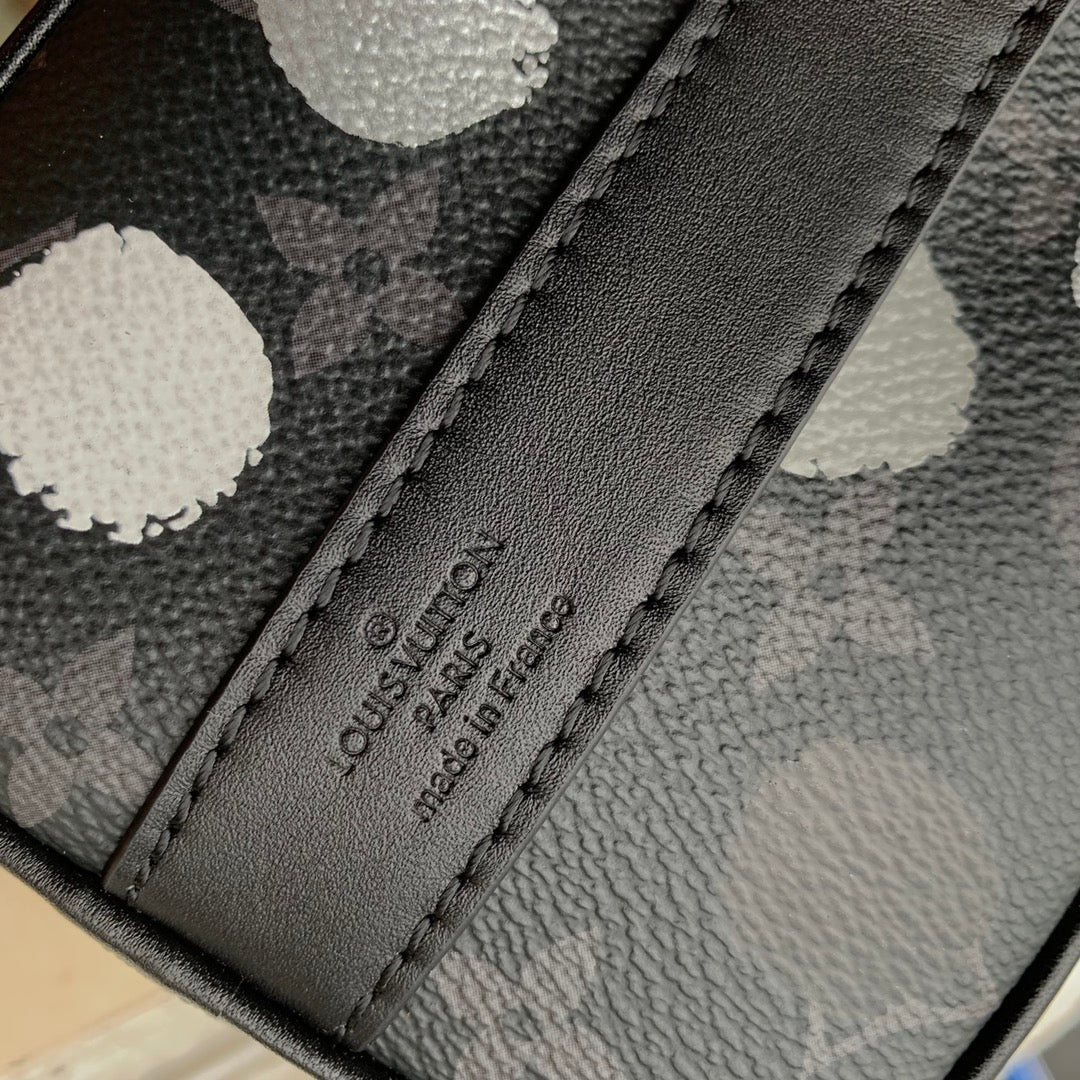 Louis Vuitton M46406 LV x YK Bandoulière Keepall 25 Monogram Eclipse Canvas