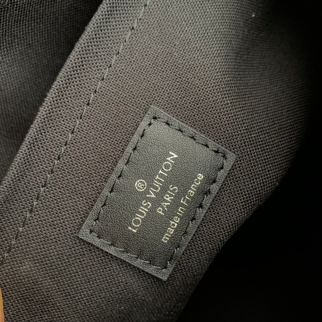 Louis Vuitton M46406 LV x YK Bandoulière Keepall 25 Monogram Eclipse Canvas