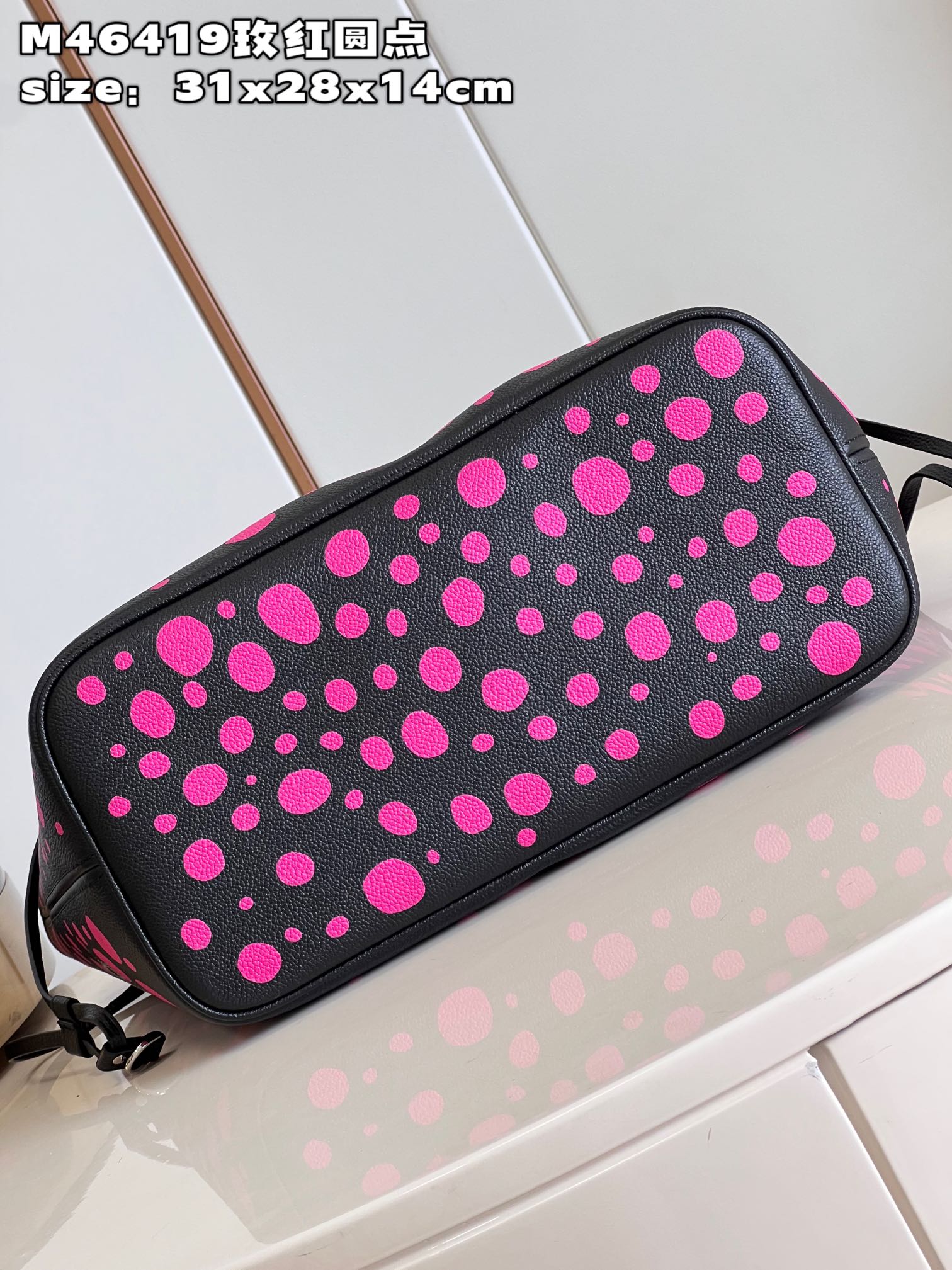 Louis Vuitton M46419 LV x YK Neverfull MM Bag Monogram Fuchsia