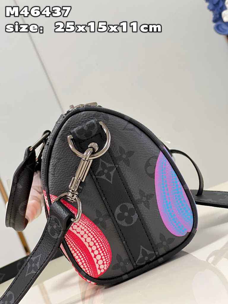 Louis Vuitton M46437 LV x YK Keepall 25 Monogram Eclipse Canvas Travel bag