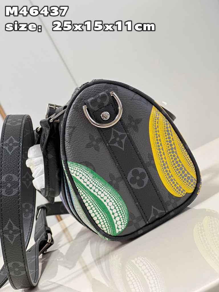 Louis Vuitton M46437 LV x YK Keepall 25 Monogram Eclipse Canvas Travel bag