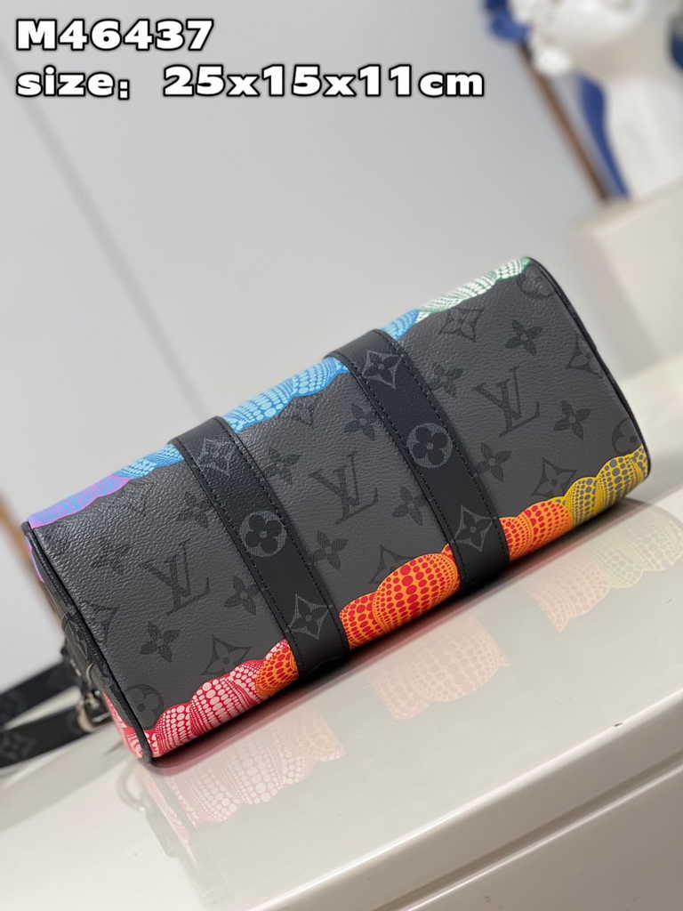 Louis Vuitton M46437 LV x YK Keepall 25 Monogram Eclipse Canvas Travel bag