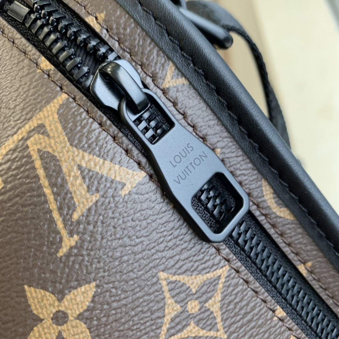 Louis Vuitton M46442 Archy Messenger PM Bag Monogram Canvas