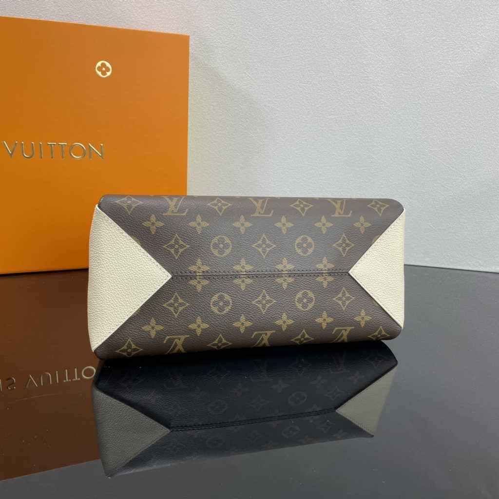 Louis Vuitton M46495 Opéra BB Tote Bag Monogram