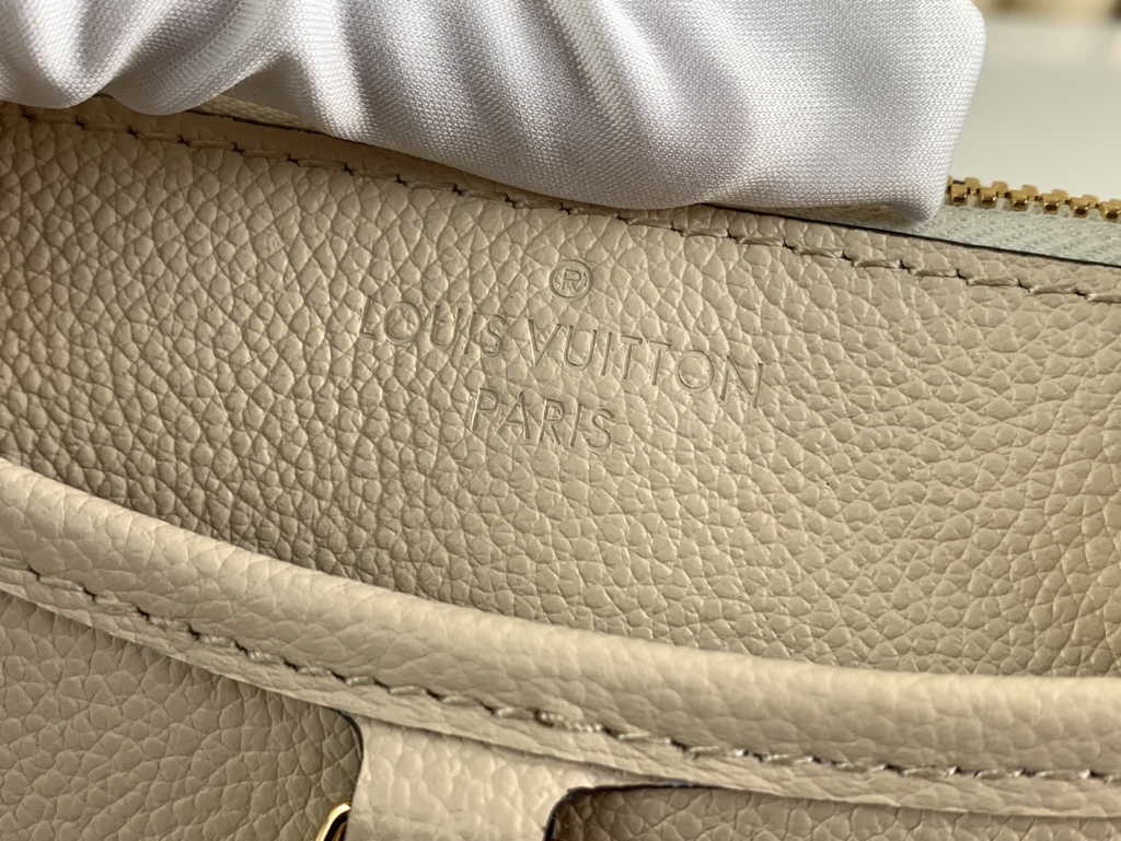 Louis Vuitton M46503 Trianon PM Bag Monogram Leather For Women - Default Title - View 7