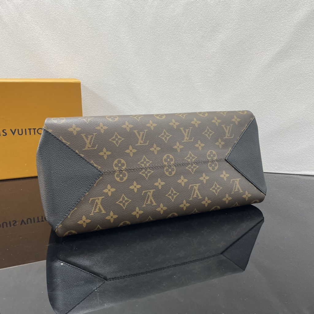 Louis Vuitton M46508 Vendôme MM Tote Bag Monogram - Default Title - View 4