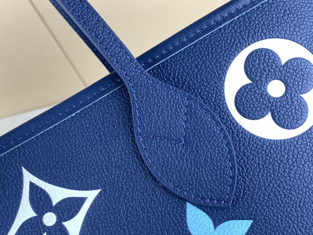 Louis Vuitton M46514 Neverfull MM Monogram Empreinte Leather Blue