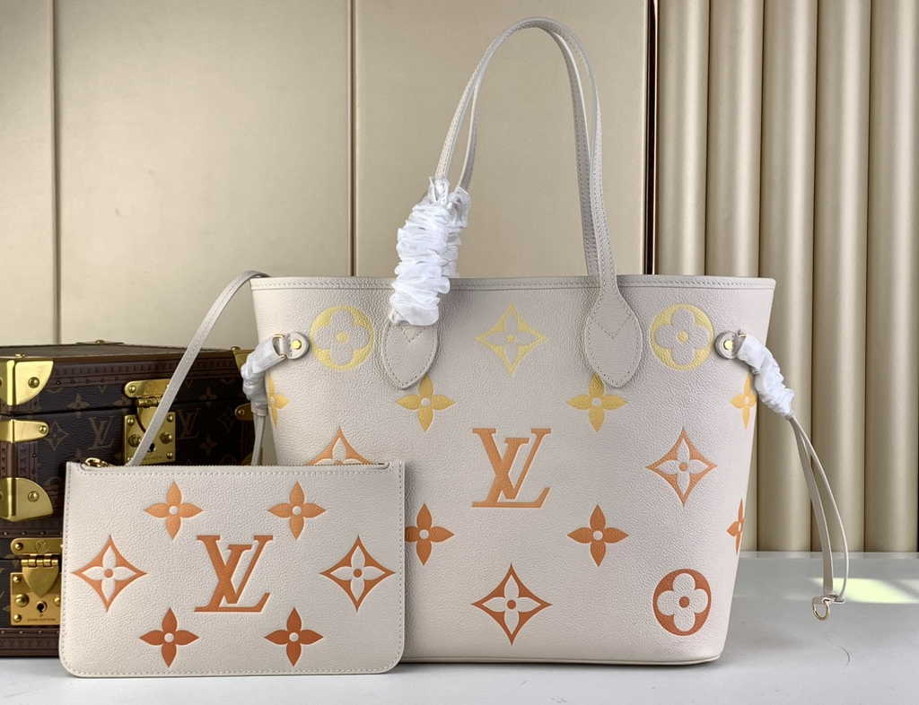 Louis Vuitton M46516 Neverfull MM Monogram Empreinte Leather Beige