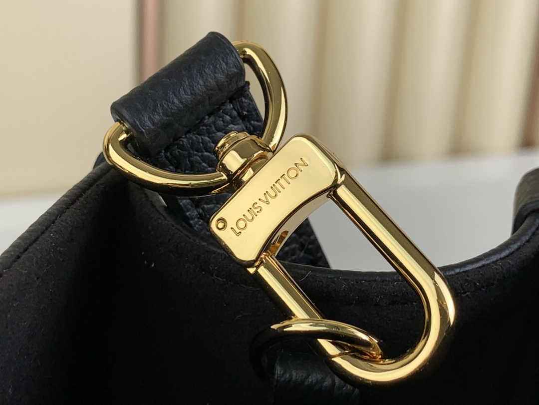 Louis Vuitton M46733 OnTheGo PM Tote Bag Black - Default Title - View 4