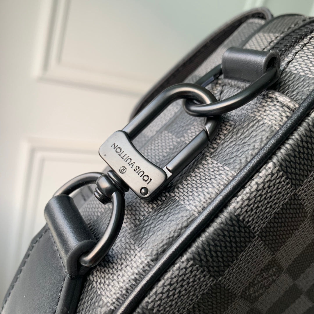 Louis Vuitton M46795 Steamer Messenger Damier canvas
