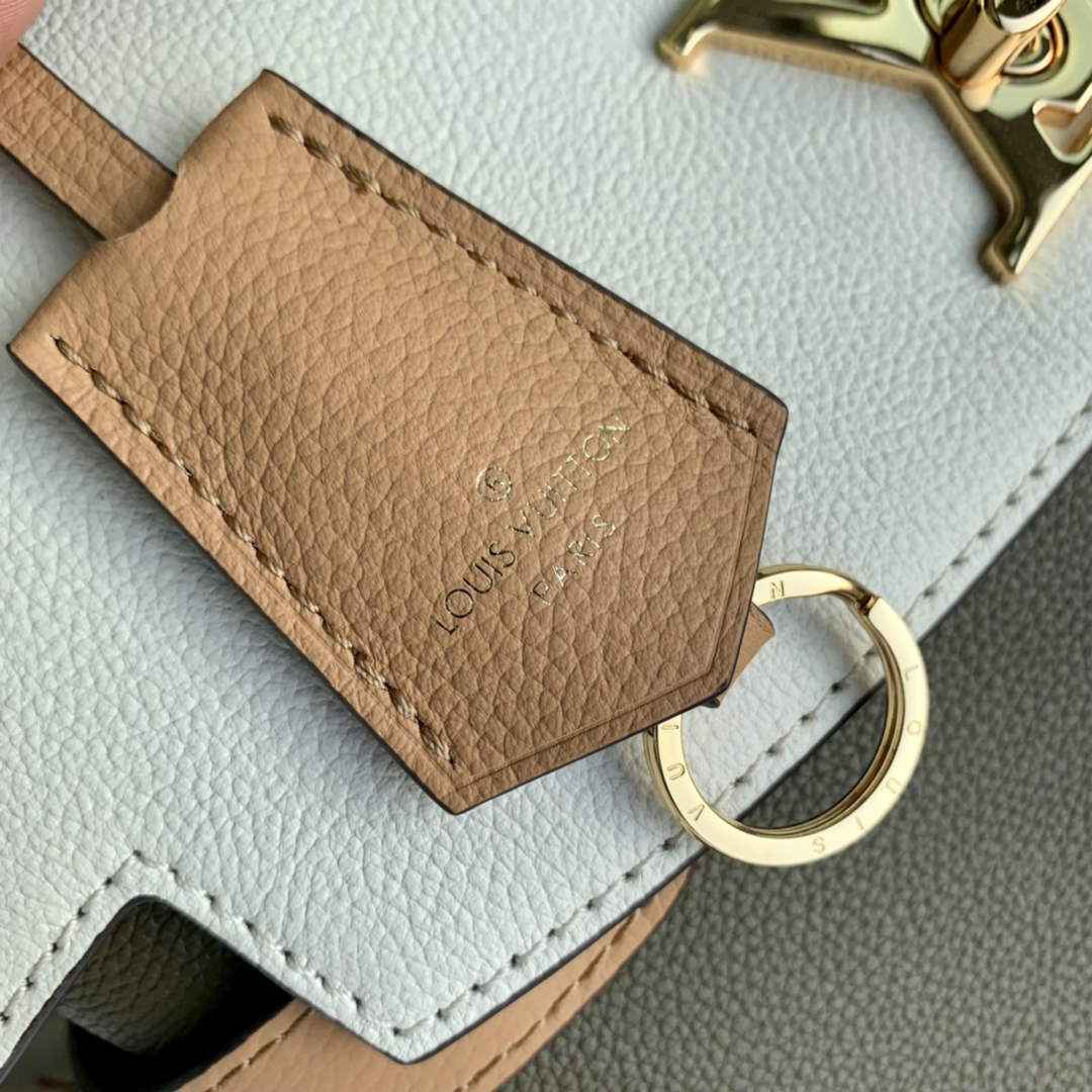Louis Vuitton M51395 Lockme Ever MM Bag Green Beige
