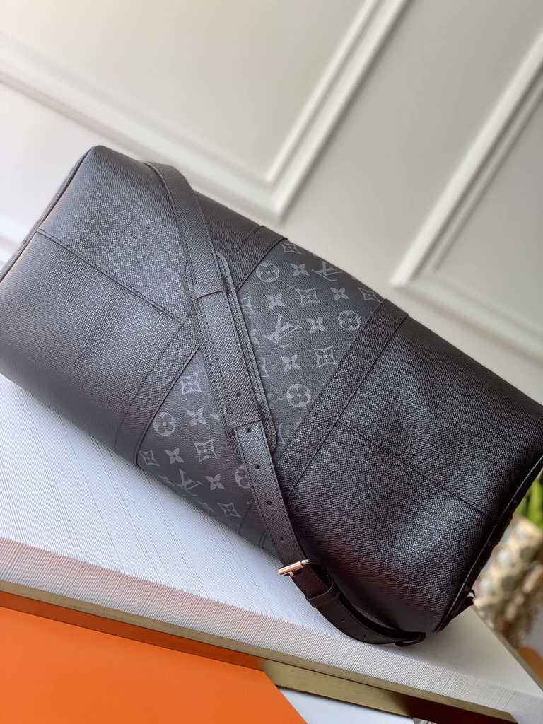 Louis Vuitton M53763 Keepall 50 Bandoulière Taigarama Travel bag