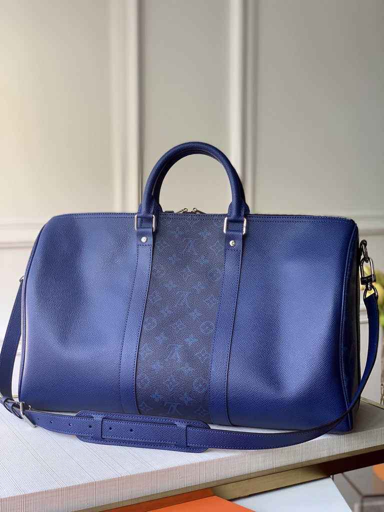 Louis Vuitton M53766 Keepall 50 Bandoulière Taigarama Travel bag