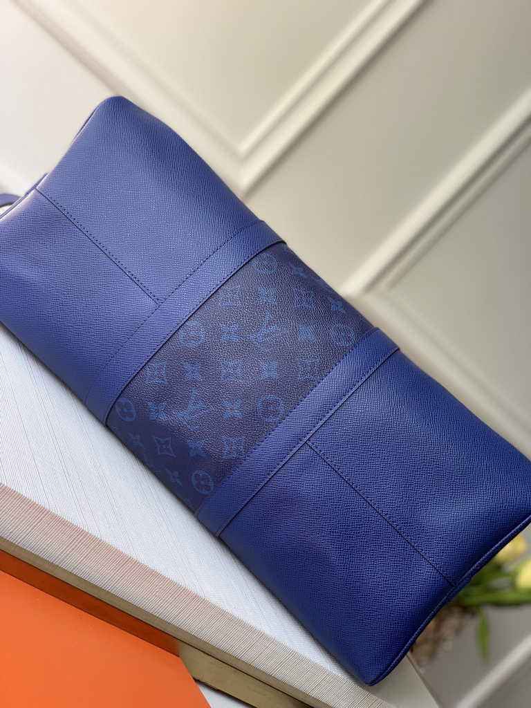 Louis Vuitton M53766 Keepall 50 Bandoulière Taigarama Travel bag