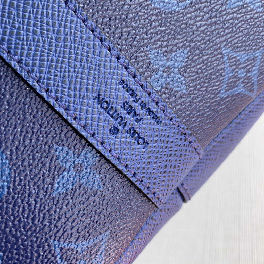 Louis Vuitton M53766 Keepall 50 Bandoulière Taigarama Travel bag