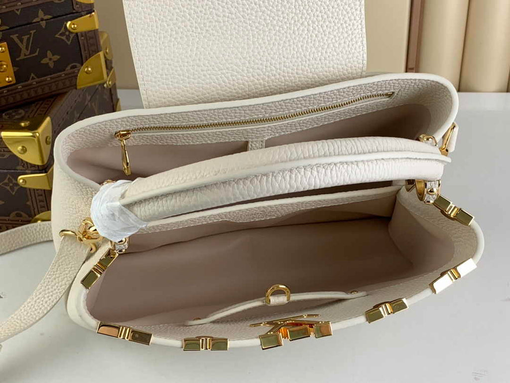 Louis Vuitton M54663 Capucines MM Bag White Taurillon leather