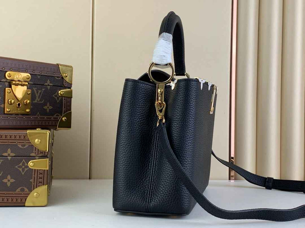 Louis Vuitton  M54663 Capucines MM Bag Black Taurillon leather