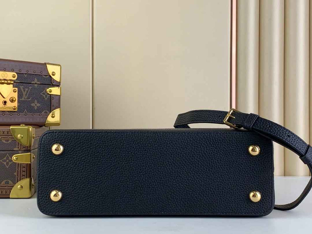 Louis Vuitton  M54663 Capucines MM Bag Black Taurillon leather