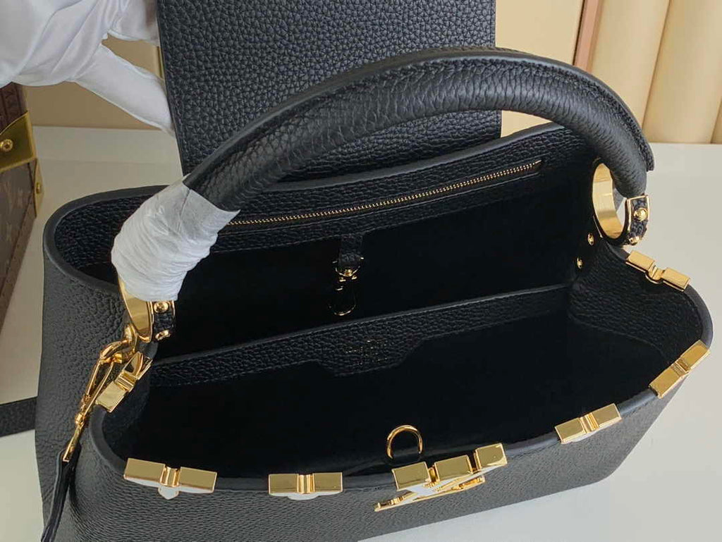 Louis Vuitton  M54663 Capucines MM Bag Black Taurillon leather