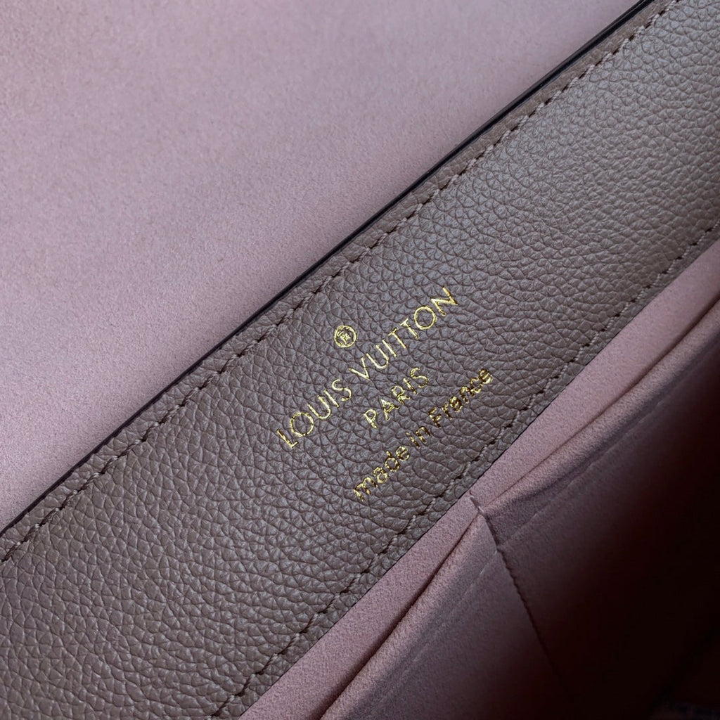 Louis Vuitton M56094 Lockme Ever MM Bag Gray - 33.5 x 21.5 x 14.5 cm / Gray Beige - View 6