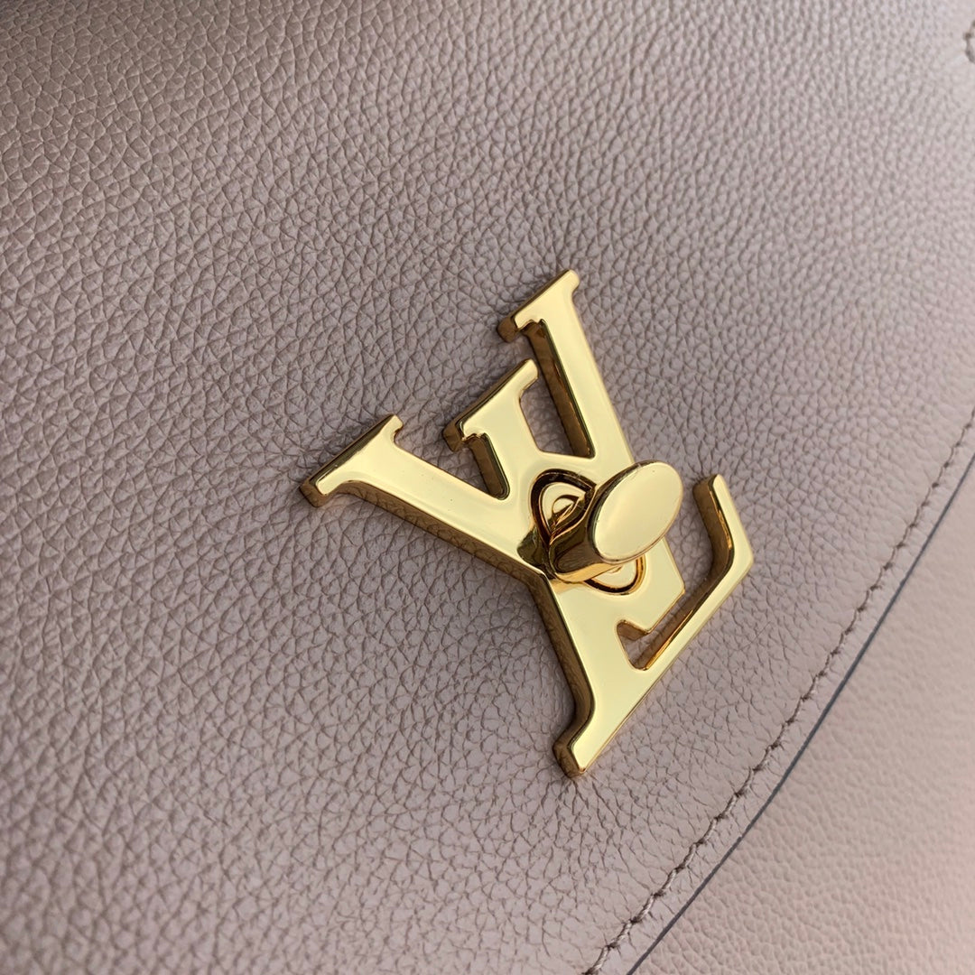 Louis Vuitton M56094 Lockme Ever MM Bag Gray - 33.5 x 21.5 x 14.5 cm / Gray Beige - View 8