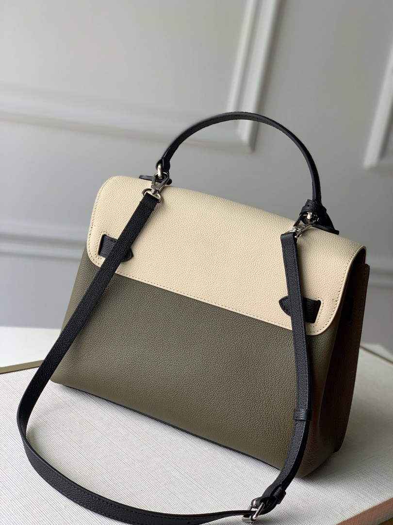 Louis Vuitton M56094 Lockme Ever MM Bag Green