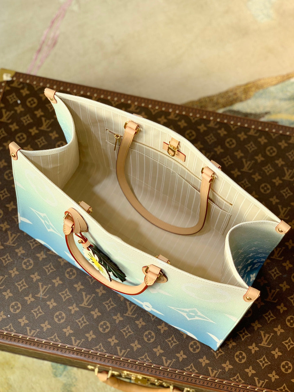 Louis Vuitton M57639 OnTheGo GM Tote Bag Leather Blue - Default Title - View 8