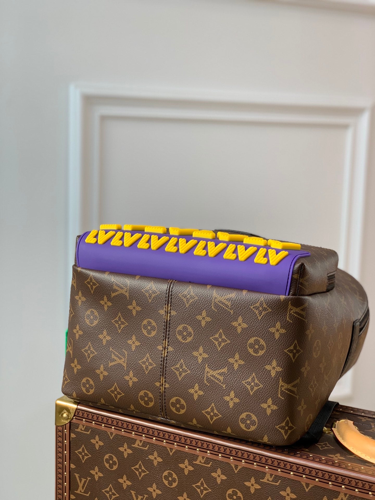 Louis Vuitton M57965 Discovery Backpack Monogram Canvas