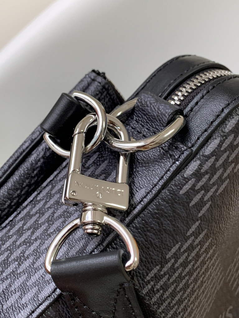 Louis Vuitton N50017 Trio Messenger Monogram Canvas