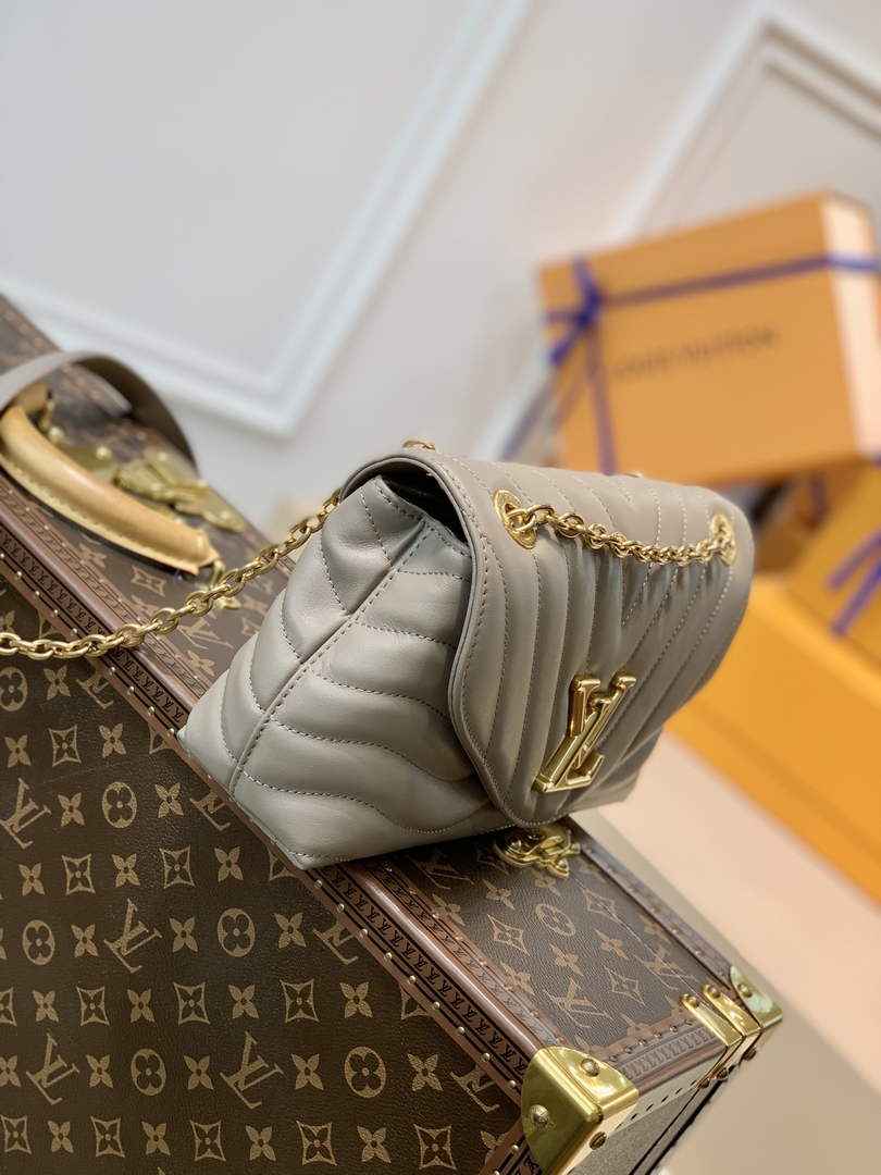 Louis Vuitton M58550 LV New Wave Chain Bag Gray