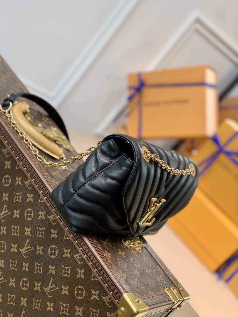 Louis Vuitton M58552 LV New Wave Chain Bag Black