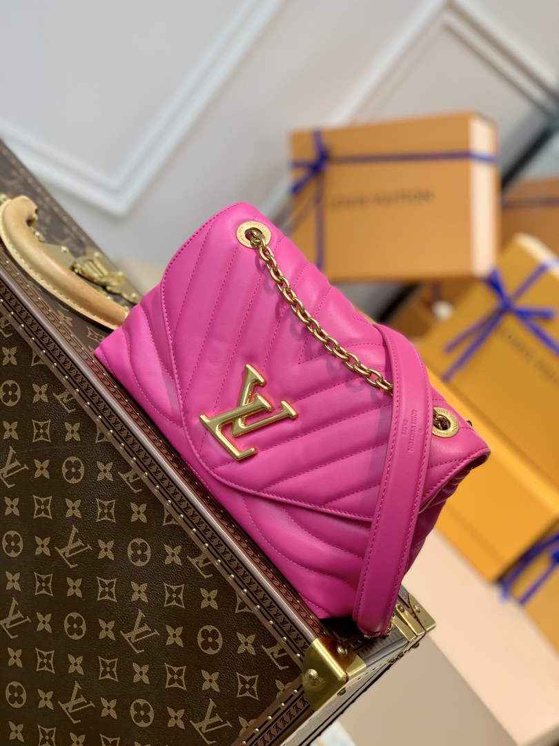 Louis Vuitton M58553 LV New Wave Chain Bag Plum