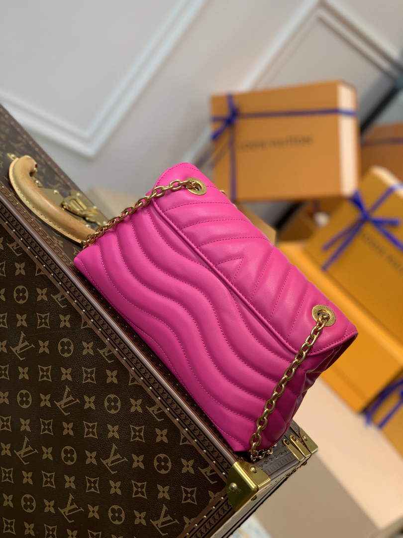 Louis Vuitton M58553 LV New Wave Chain Bag Plum