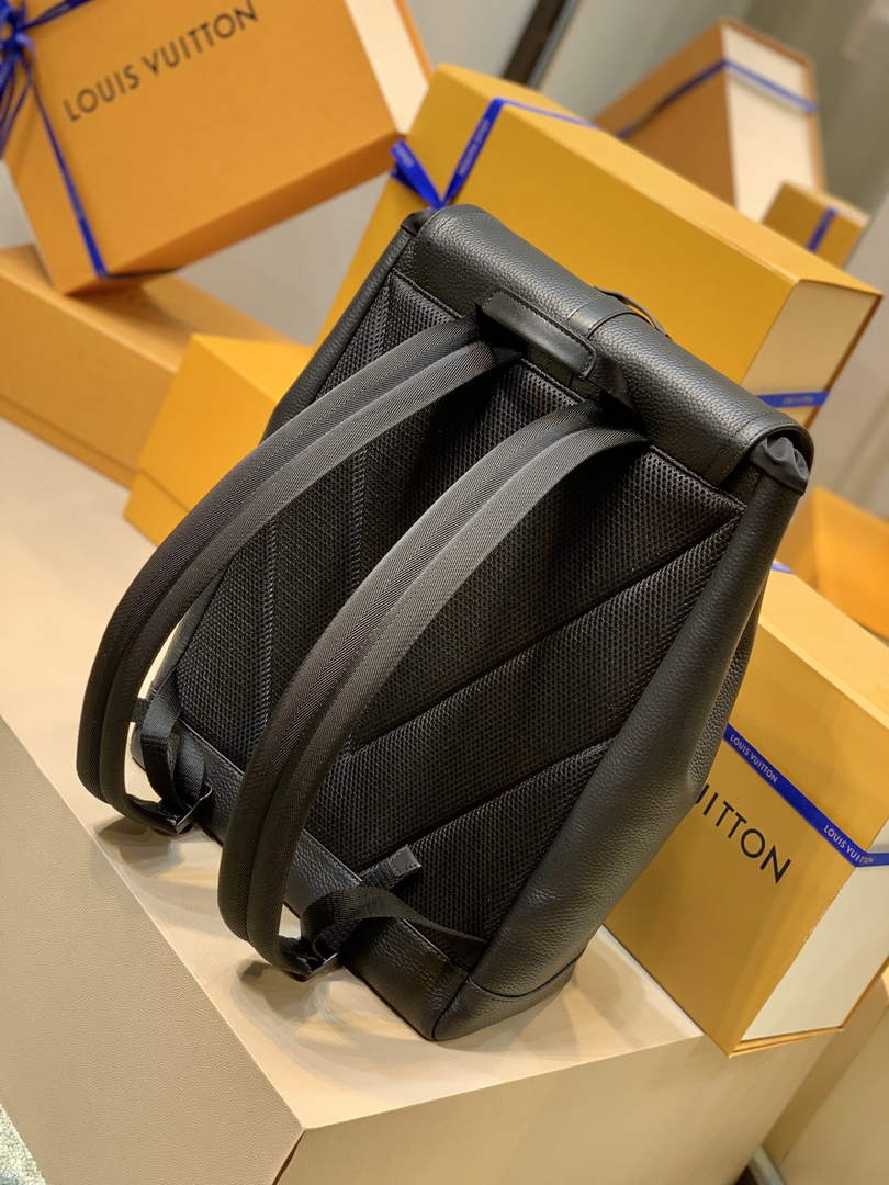 Louis Vuitton M58644 Christopher Slim Backpack Taurillon Leather