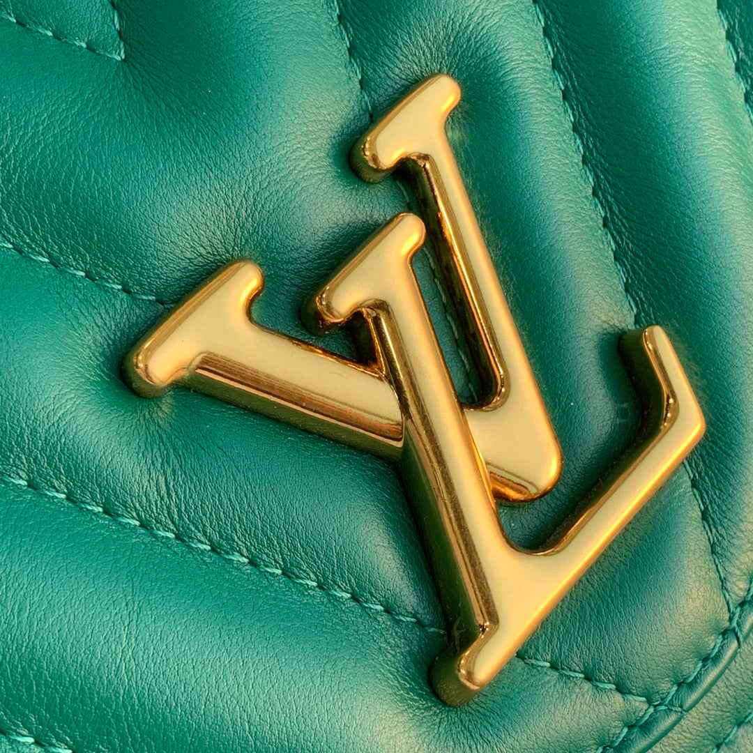 Louis Vuitton M58664 LV New Wave Chain Bag Green