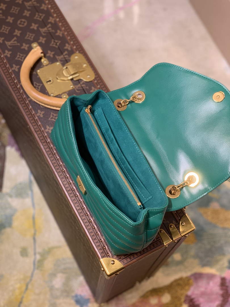 Louis Vuitton M58664 LV New Wave Chain Bag Green - Default Title - View 8