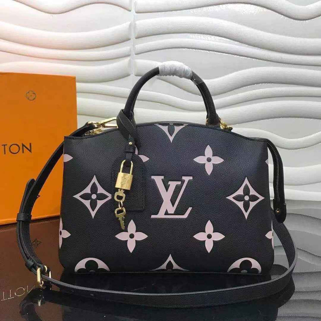 Louis Vuitton M58913 Petit Palais Bicolor Monogram Leather Black