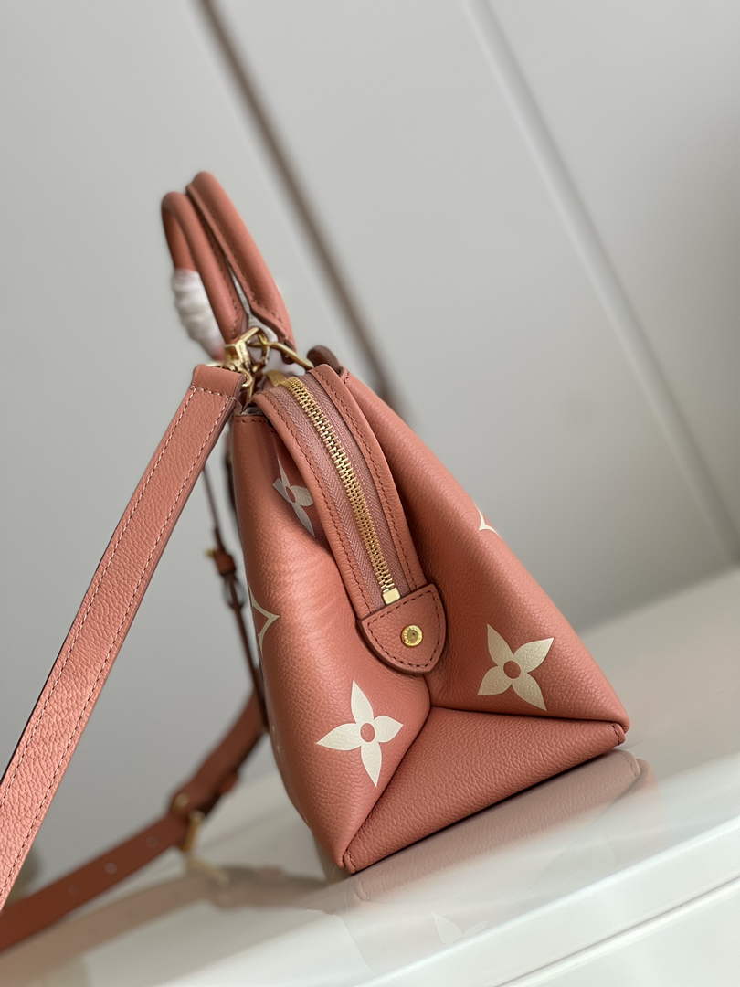 Louis Vuitton M58913 Petit Palais Bicolor Monogram Leather Pink - 29 x 18 x 12.5 cm / Monogram Leather Pink - View 6