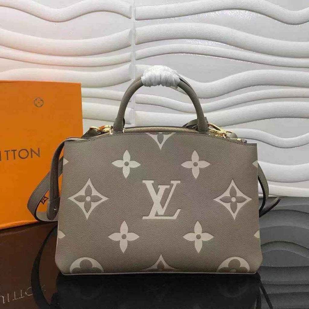 Louis Vuitton M58914 Petit Palais Bicolor Monogram Leather Gray
