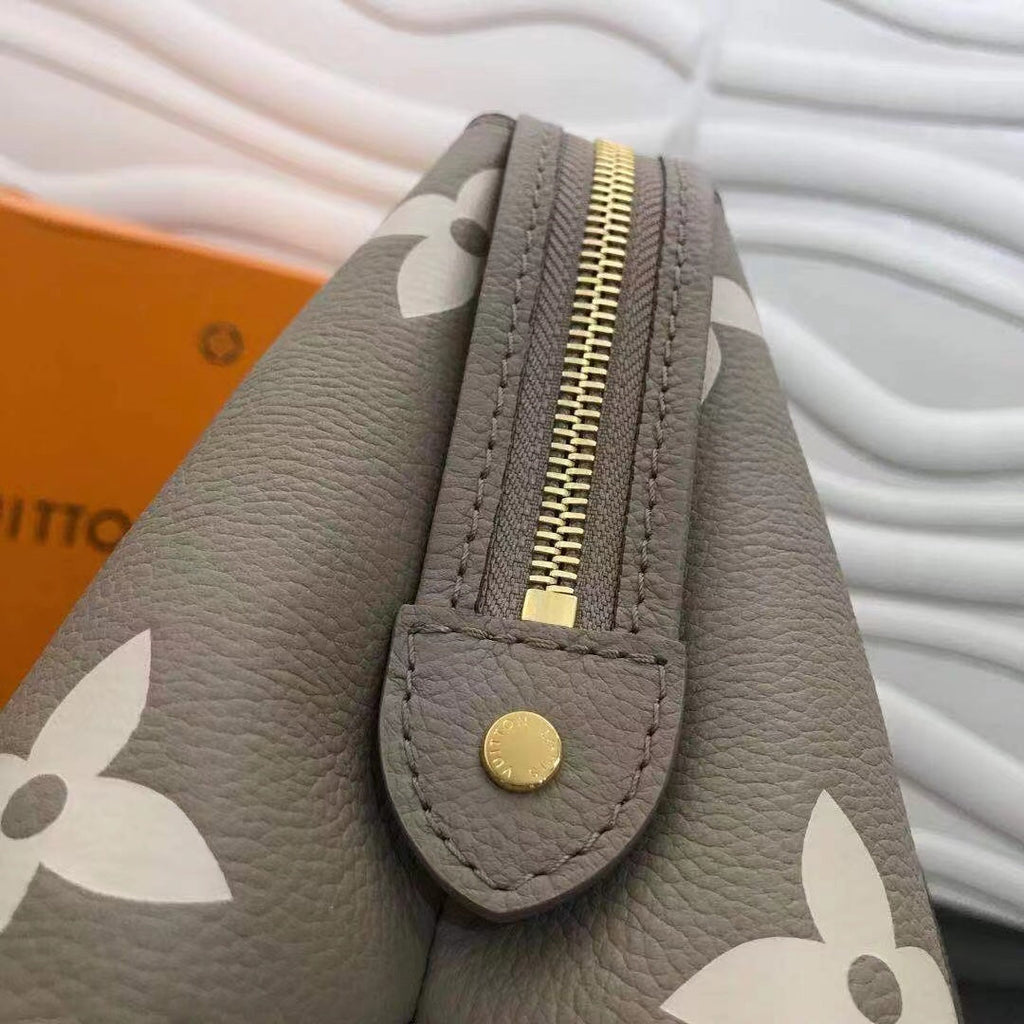 Louis Vuitton M58914 Petit Palais Bicolor Monogram Leather Gray - 29 x 18 x 12.5 cm / Monogram Leather Gray - View 6