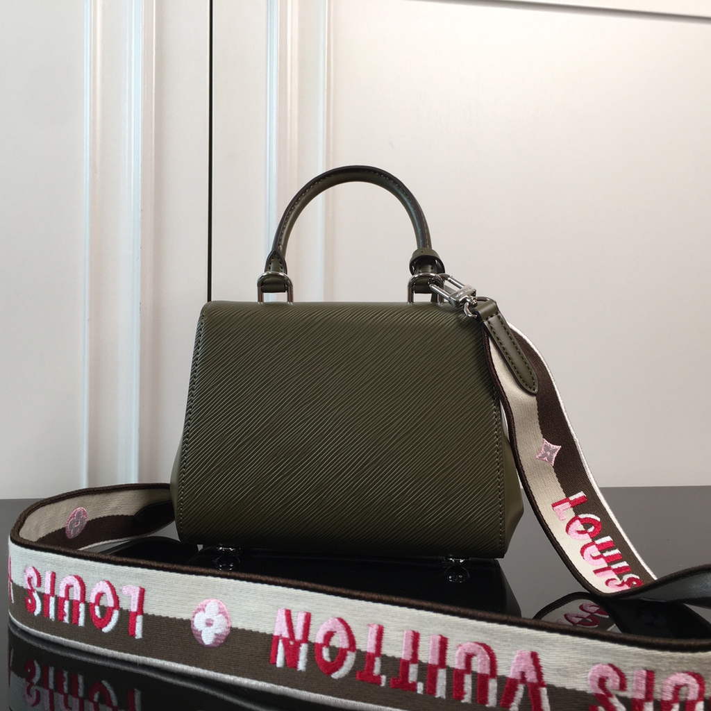 Louis Vuitton M58925 Cluny Mini Epi Leather Green - Default Title - View 3