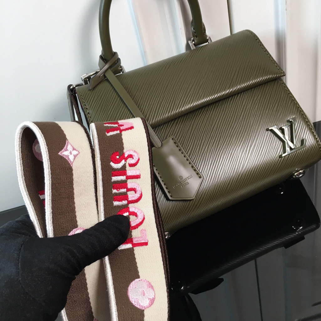 Louis Vuitton M58925 Cluny Mini Epi Leather Green - Default Title - View 5
